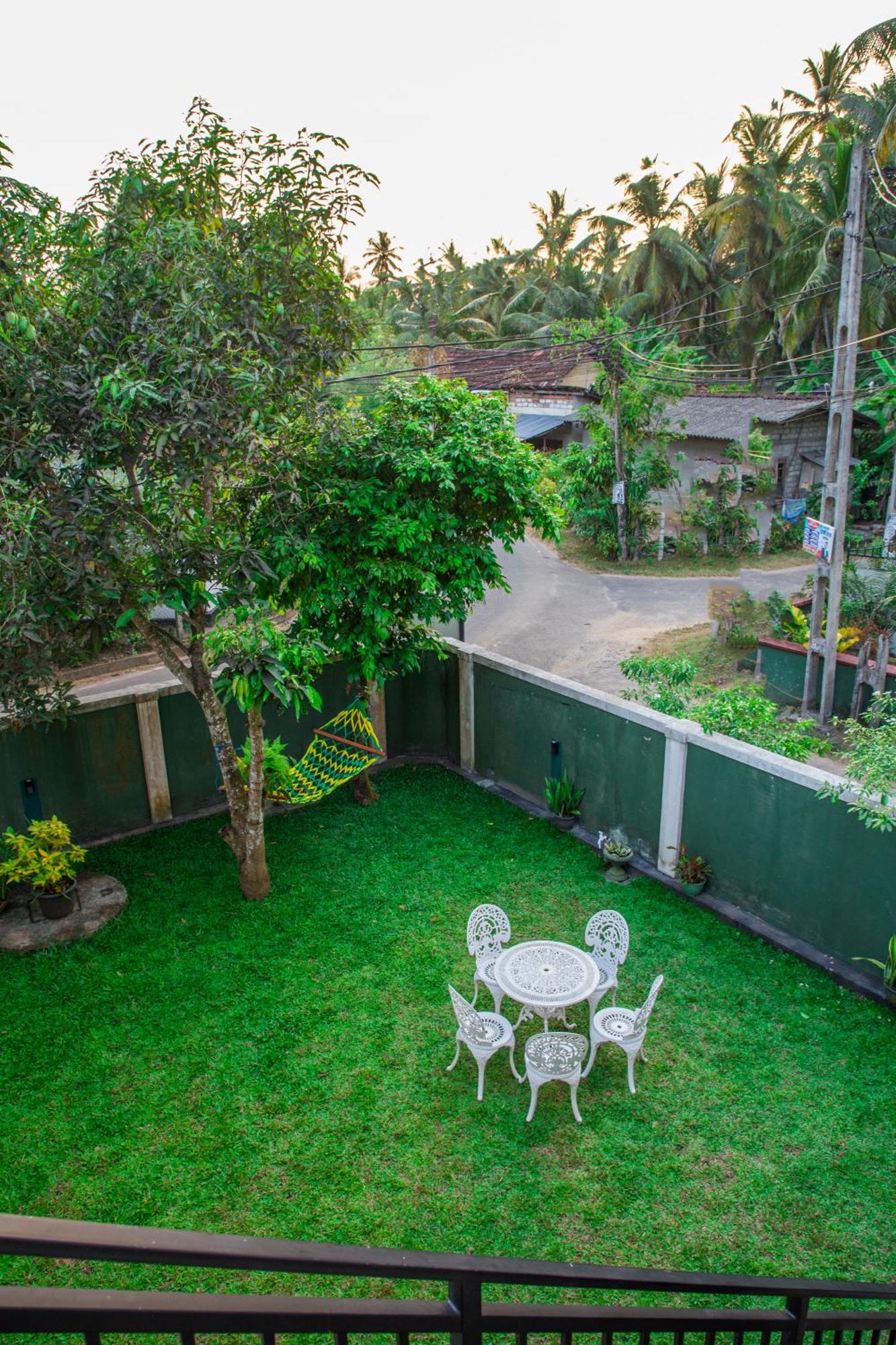 C Son Villa Bentota Exterior foto